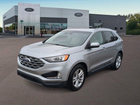 Used 2020 Ford Edge SEL w/ Convenience Package image 4