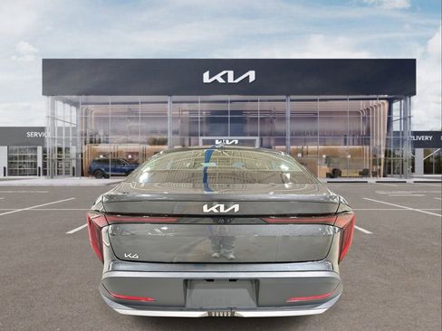 New 2025 Kia K4 LX image 7