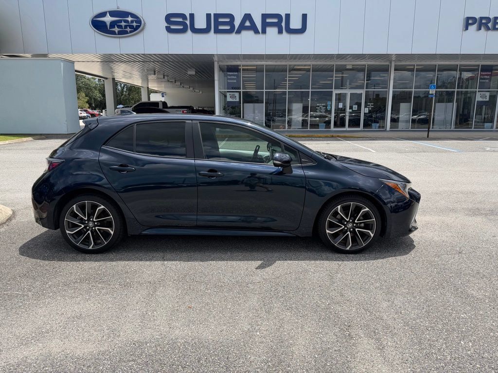 Used 2022 Toyota Corolla XSE FWD image 2