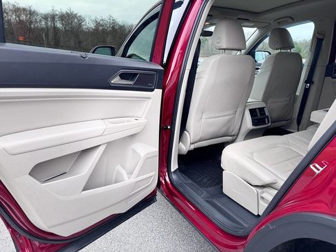 Used 2019 Volkswagen Atlas SEL Premium image 5