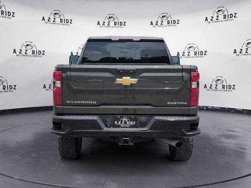 Used 2023 Chevrolet Silverado 2500 Custom w/ Custom Value Package AWD/4WD image 5