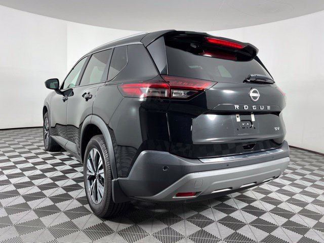 Used 2023 Nissan Rogue SV w/ SV Premium B Package FWD image 8