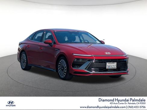 Certified 2025 Hyundai Sonata SEL FWD image 1