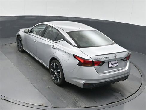 Used 2023 Nissan Altima 2.5 SR image 33
