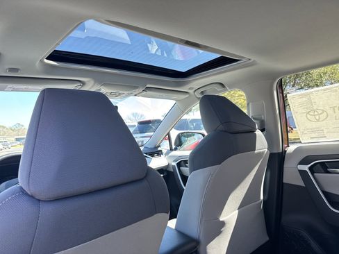 New 2025 Toyota RAV4 XLE w/ Convenience Package FWD image 27