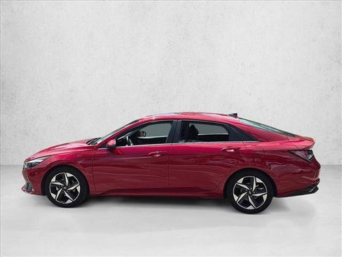 Used 2022 Hyundai Elantra Limited FWD image 8