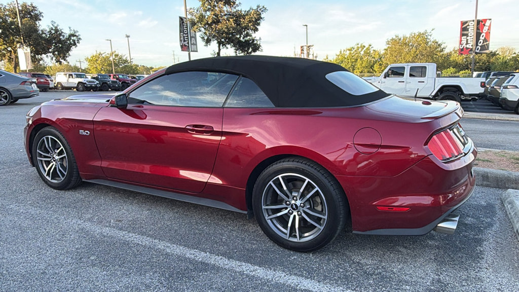 Used 2016 Ford Mustang GT Premium RWD image 12