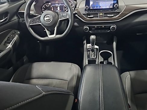 Used 2024 Nissan Altima 2.5 SV image 22
