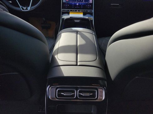 New 2026 Mercedes-Benz S 580 4MATIC Sedan image 9