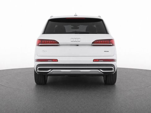 Certified 2023 Audi Q7 3.0T Prestige AWD/4WD image 5