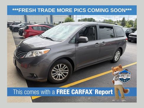 Used 2014 Toyota Sienna XLE FWD image 1