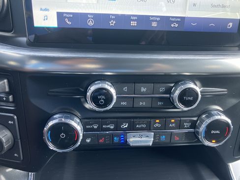 Used 2023 Ford F150 Lariat w/ Equipment Group 502A High AWD/4WD image 29
