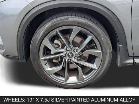 Used 2019 INFINITI QX50 Essential w/ Sensory Package FWD image 11