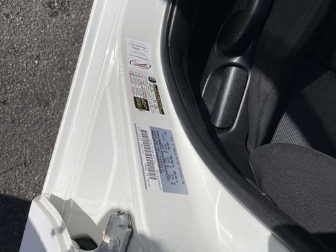 Used 2010 MAZDA MAZDA3 i Sport image 22