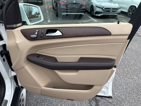 Used 2017 Mercedes-Benz GLE 350 image 19