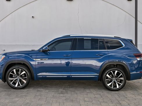 Used 2025 Volkswagen Atlas SEL Premium R-Line image 4