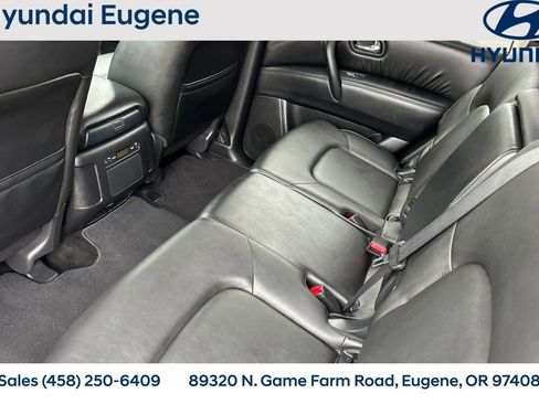 Used 2023 Nissan Armada SV image 15