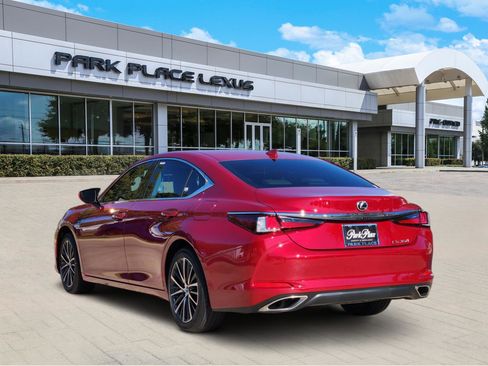 New 2025 Lexus ES 350 w/ Premium Package image 4