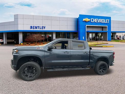 Used 2021 Chevrolet Silverado 1500 RST w/ LPO, Blackout Package image 3