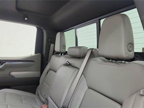 Used 2024 GMC Sierra 1500 SLT w/ SLT Premium Plus Package image 30