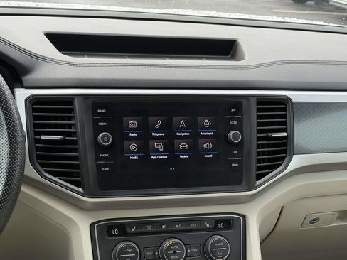 Used 2021 Volkswagen Atlas SE AWD/4WD image 3
