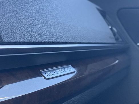 Used 2020 Audi Q5 2.0T Premium w/ Convenience Package AWD/4WD image 11