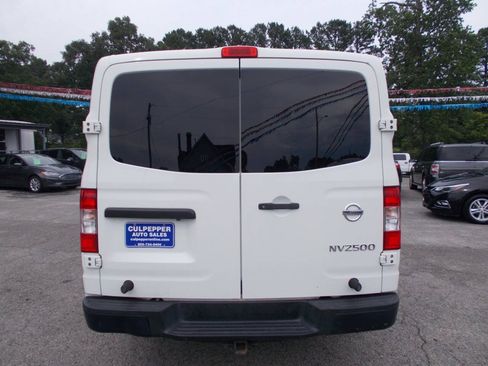 Used 2018 Nissan NV 2500 S w/ Rear Door Glass Package RWD image 4