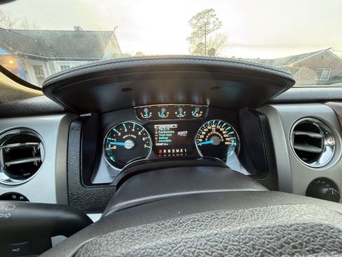 Used 2014 Ford F150 Lariat w/ Equipment Group 501A Mid image 27