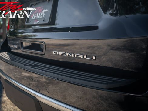 Used 2021 GMC Yukon Denali AWD/4WD image 11