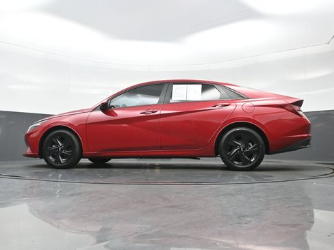 Used 2023 Hyundai Elantra SEL FWD image 28