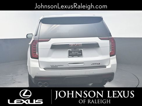 Used 2023 GMC Yukon XL AT4 w/ AT4 Premium Plus Package image 8
