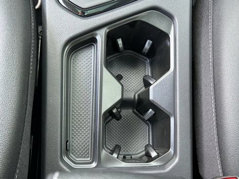New 2026 Volkswagen Taos SE FWD image 35