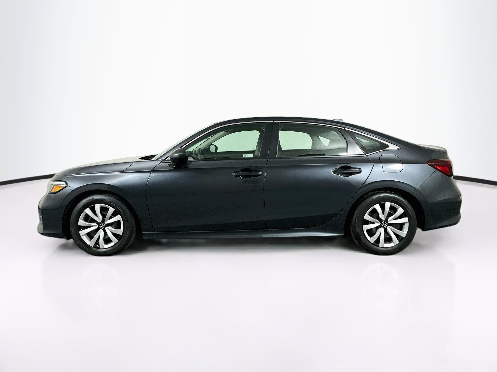 Used 2025 Honda Civic LX image 4