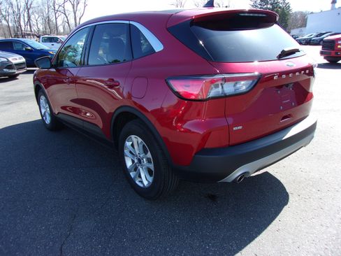 Used 2022 Ford Escape SE w/ Convenience Package image 3