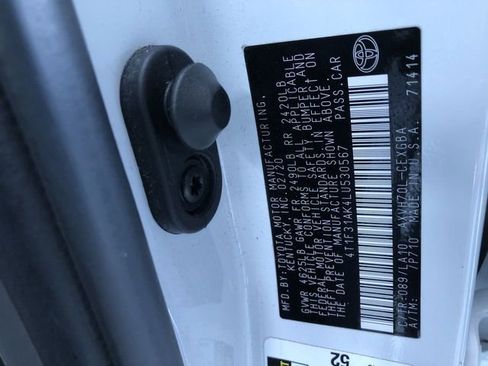 Certified 2020 Toyota Camry XLE image 31