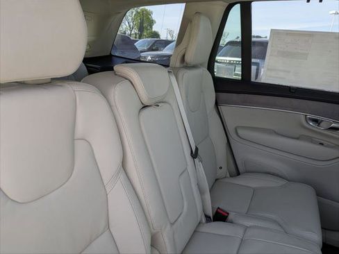 New 2026 Volvo XC90 T8 Ultra w/ Protection Package Premier image 13