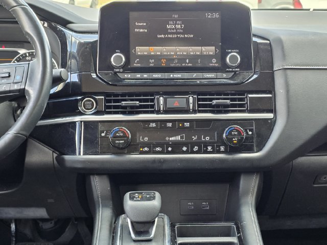 Used 2022 Nissan Pathfinder SV FWD image 8