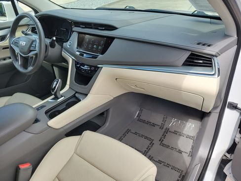 Used 2019 Cadillac XT5 Luxury image 11