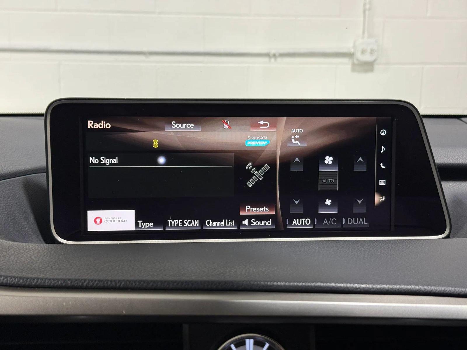 Used 2017 Lexus RX 350 AWD w/ Premium Package image 35