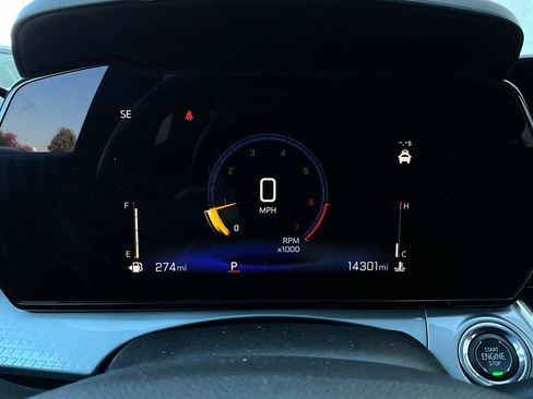 Used 2025 Chevrolet Trax LT w/ LT Convenience Package image 37