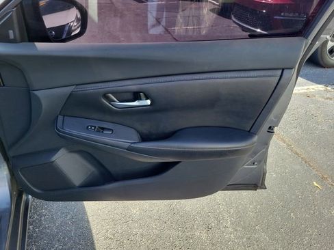 Used 2021 Nissan Sentra S image 32