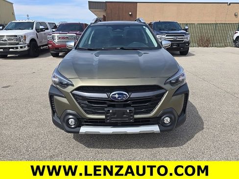 Used 2023 Subaru Outback Touring AWD/4WD image 2