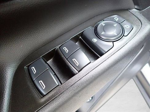 Used 2024 Chevrolet Equinox LT image 15