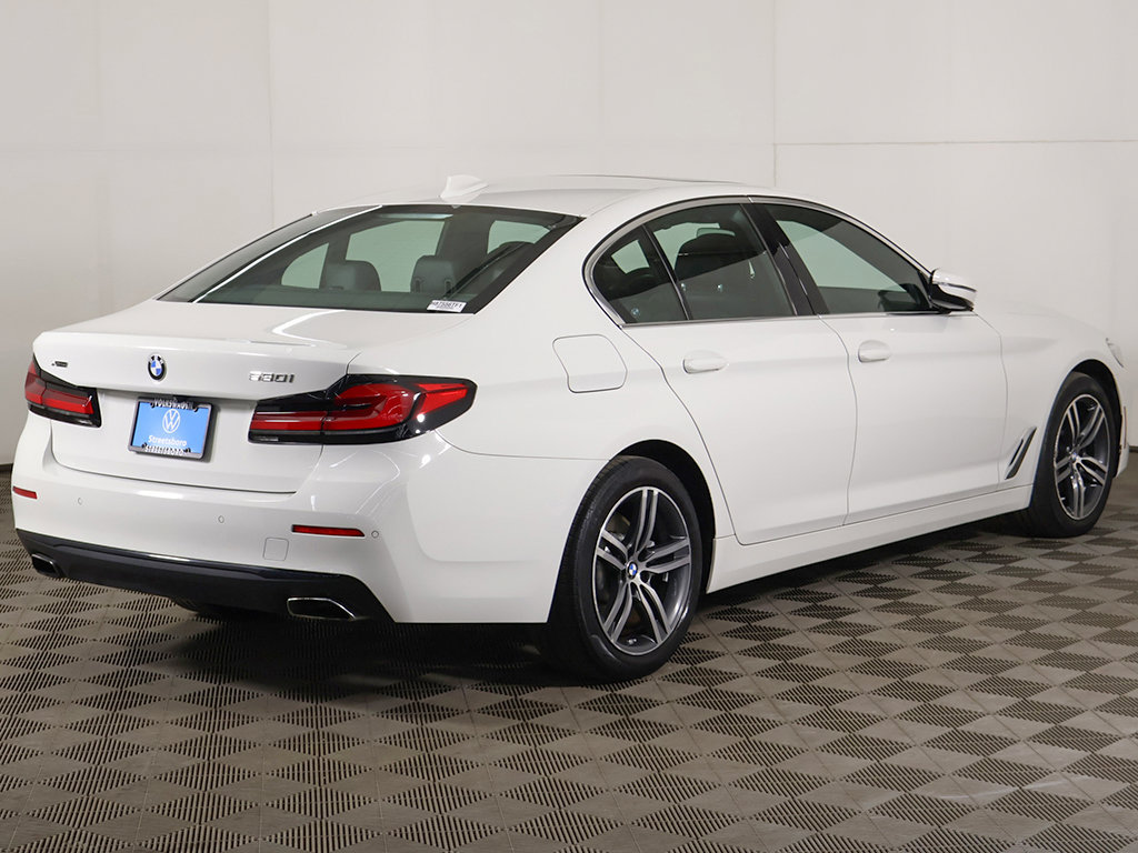 Used 2022 BMW 530i xDrive w/ Executive Package AWD/4WD image 13