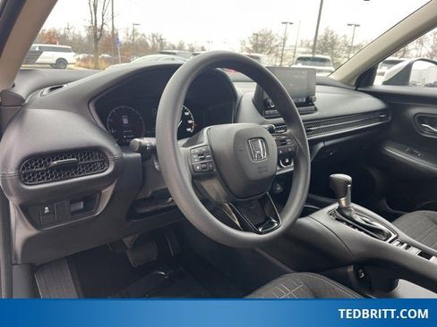 Used 2023 Honda HR-V LX image 22