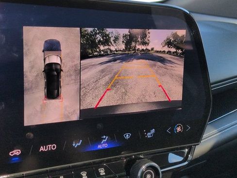 Used 2024 Chevrolet Blazer EV LT AWD/4WD image 21