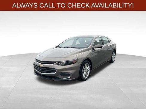 Used 2017 Chevrolet Malibu LT image 3