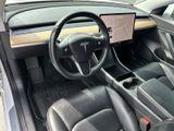 Used 2019 Tesla Model 3 Standard Range image 2