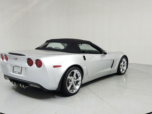 Used 2010 Chevrolet Corvette Grand Sport w/ Preferred Equipment Group RWD image 5
