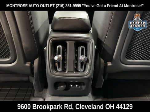 Used 2023 Volvo XC40 B5 Core image 38